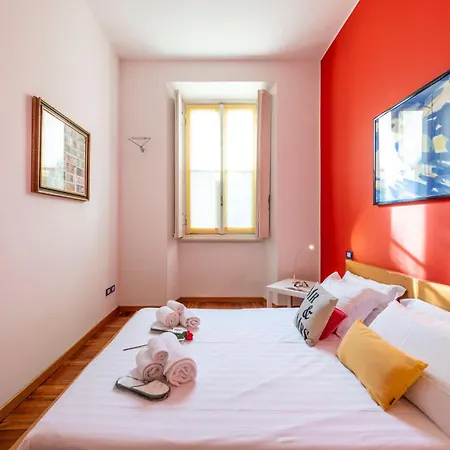 Magenta 45 Fashion And Movida In The Heart Of Downtown *